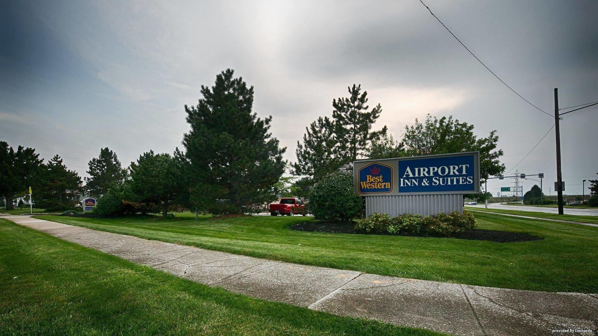 Best Western Airport Inn & Suites Cleveland Brook Park Bagian luar foto