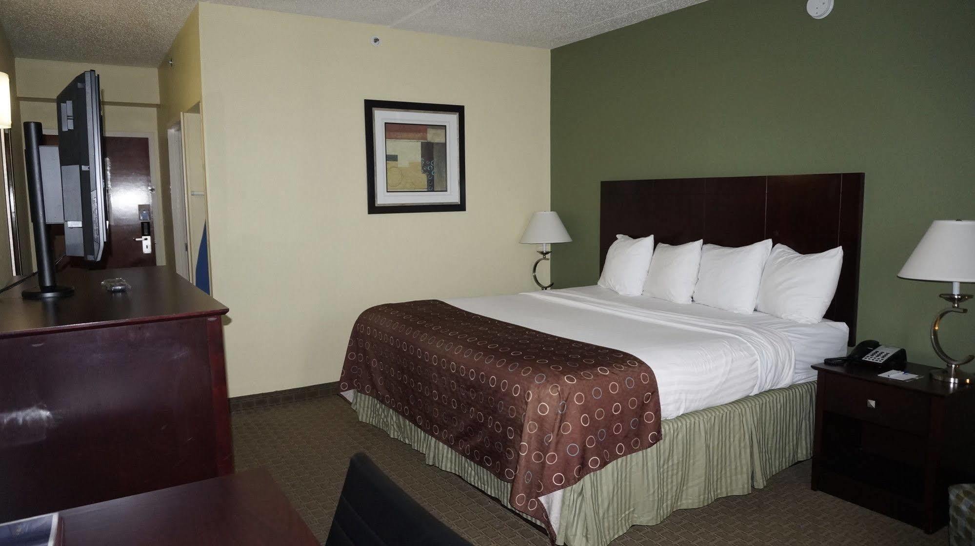 Best Western Airport Inn & Suites Cleveland Brook Park Bagian luar foto